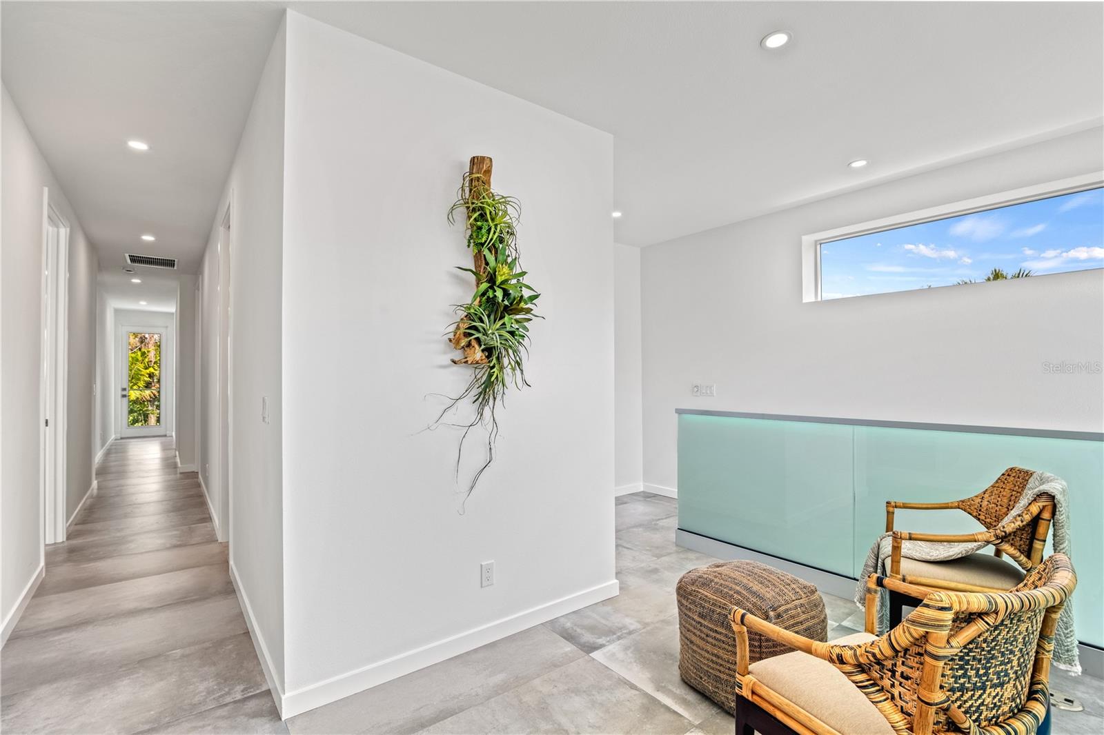 Single Family Residence in SARASOTA FL 2327 HILLVIEW STREET 30.jpg