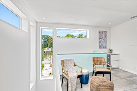 Single Family Residence in SARASOTA FL 2327 HILLVIEW STREET 32.jpg