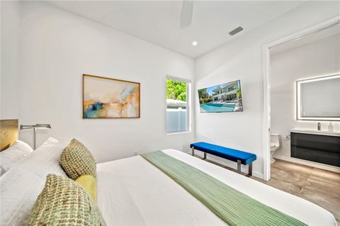 Single Family Residence in SARASOTA FL 2327 HILLVIEW STREET 18.jpg