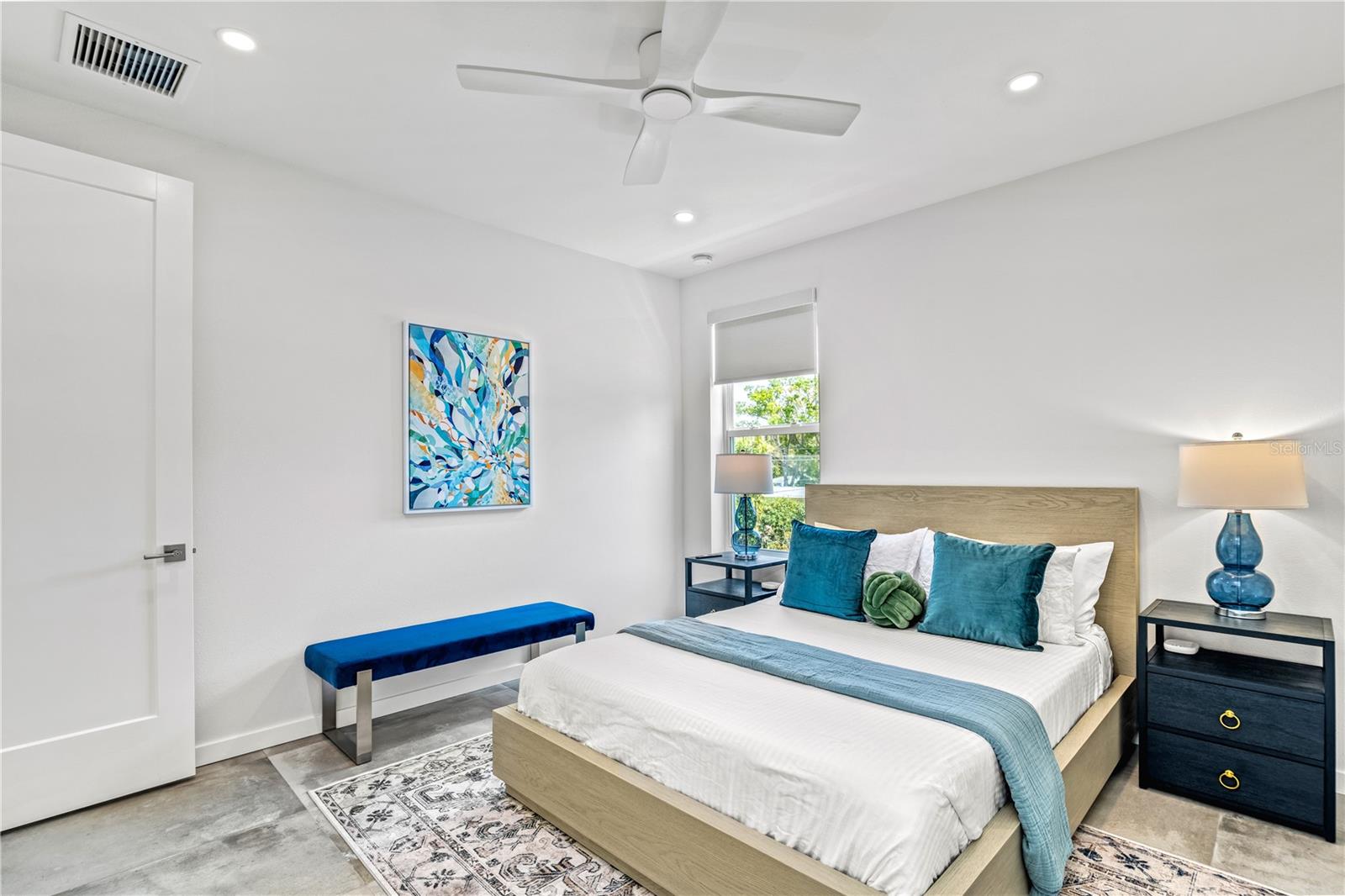 Single Family Residence in SARASOTA FL 2327 HILLVIEW STREET 33.jpg