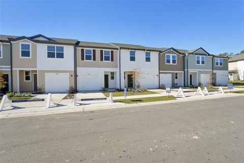 Townhouse in DADE CITY FL 11929 SYLVIA STREET 1.jpg