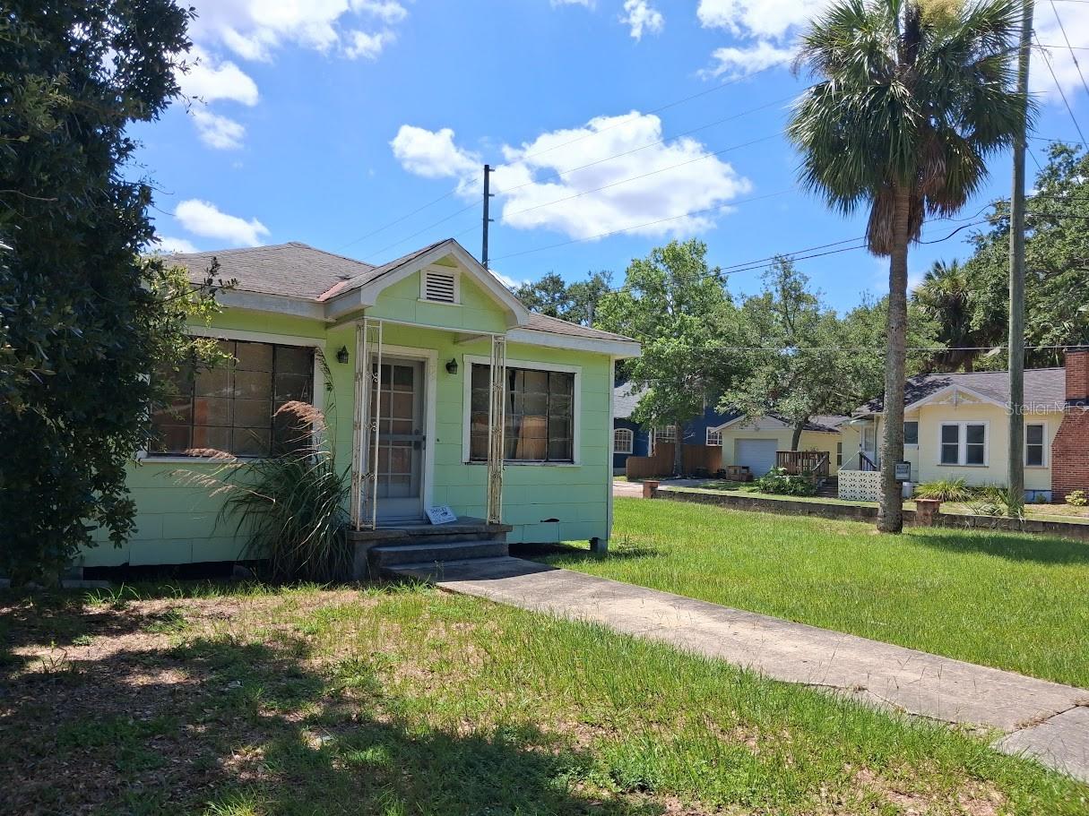 217 Banana St, Tarpon Springs, FL 34689 photo
