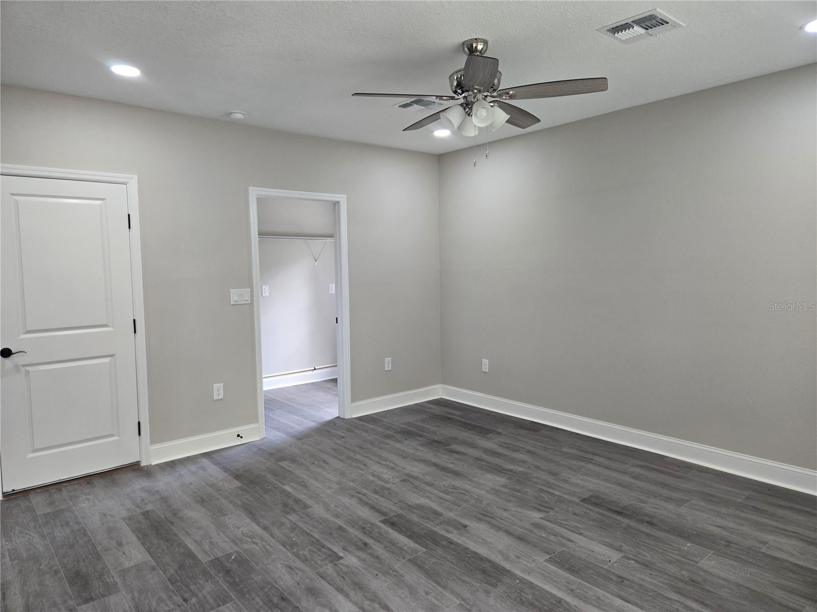 701 E Linebaugh Ave, Tampa, FL 33612 photo