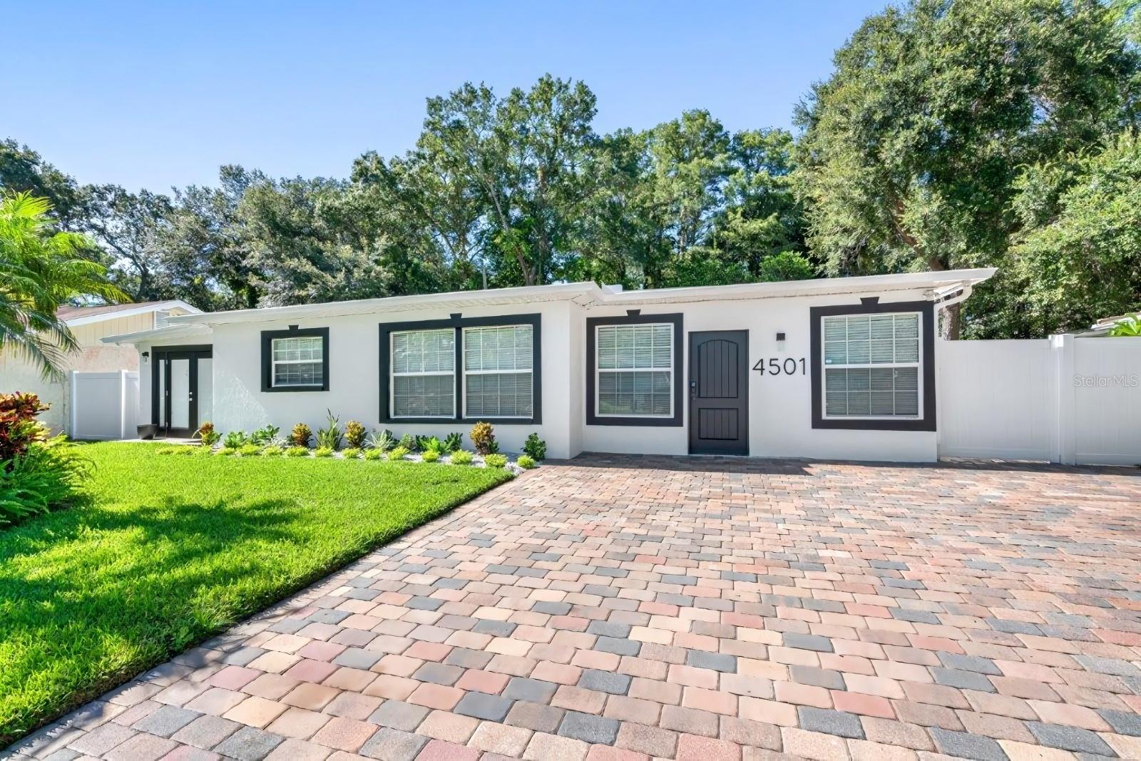 4501 Jamaica St, Tampa, FL 33614