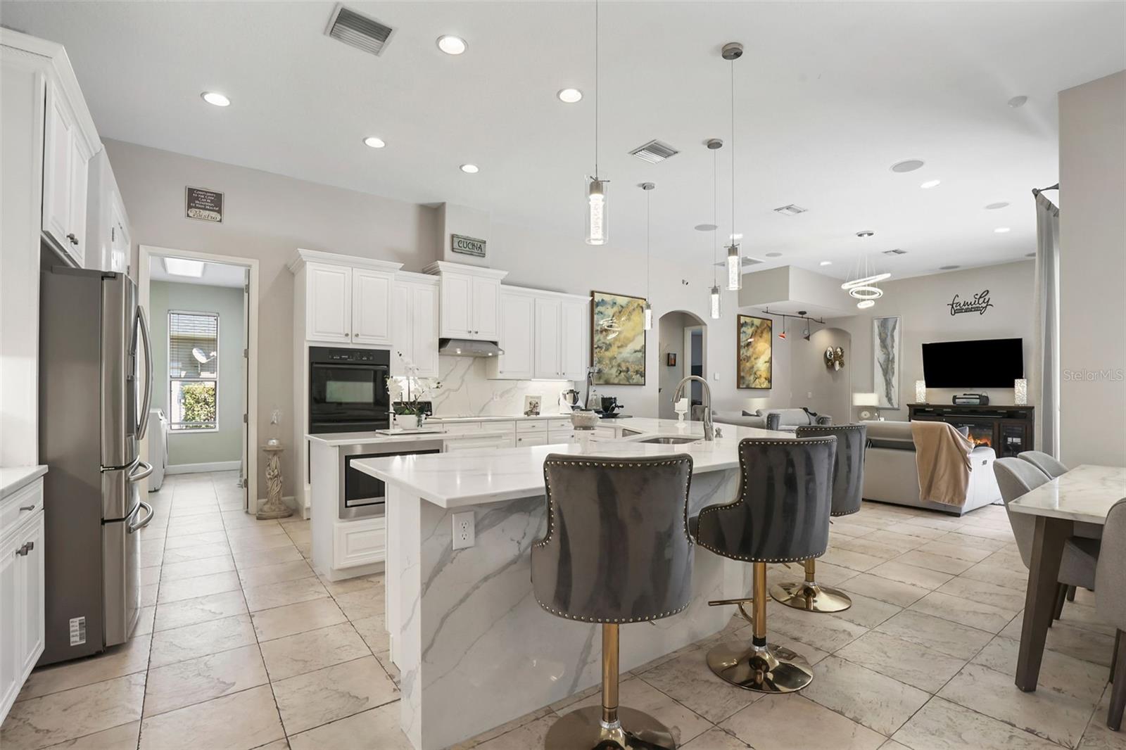 27608 Pine Point Dr, Wesley Chapel, FL 33544 photo