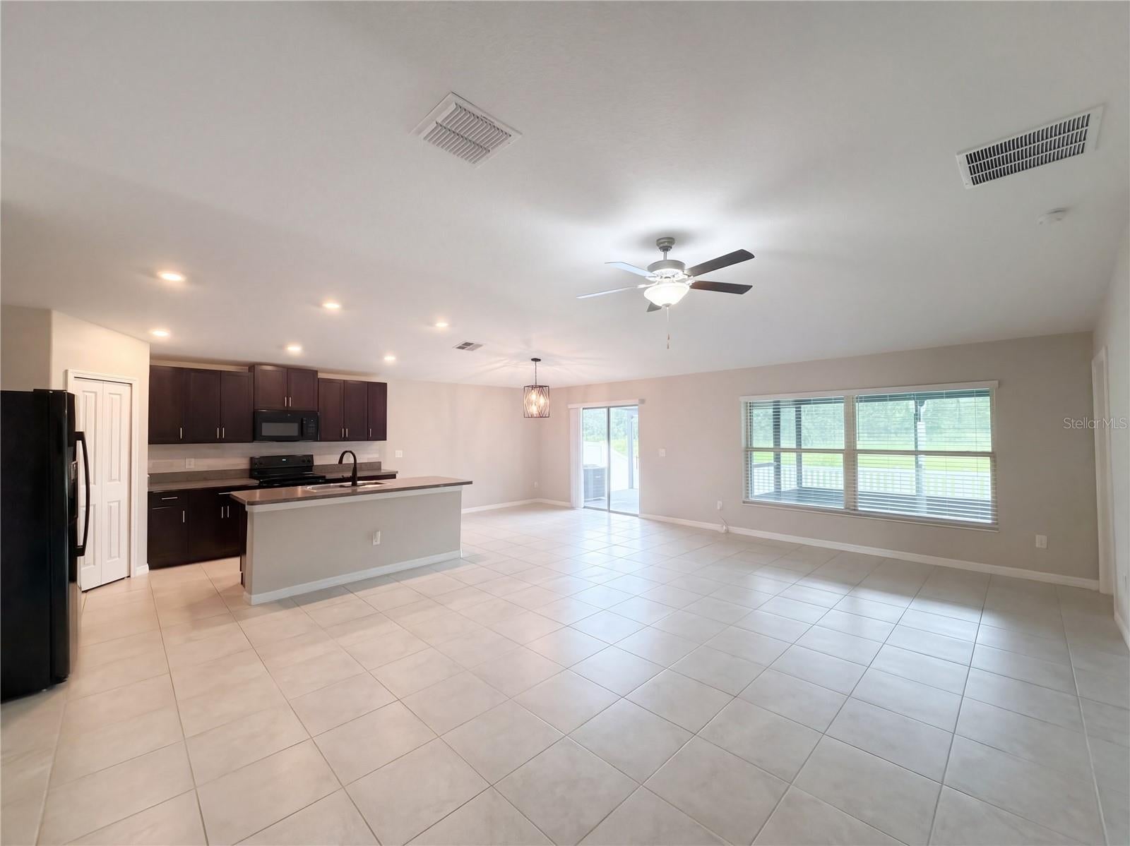 39938 Harmon Grove Ct, Zephyrhills, FL 33540 photo
