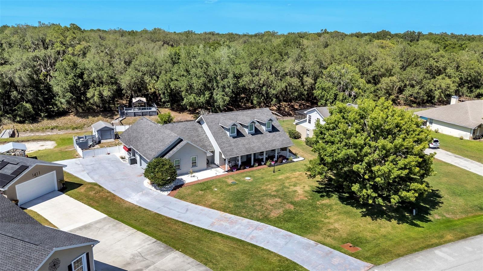 1413 Hidden Creek Ln, Winter Haven, FL 33880 photo