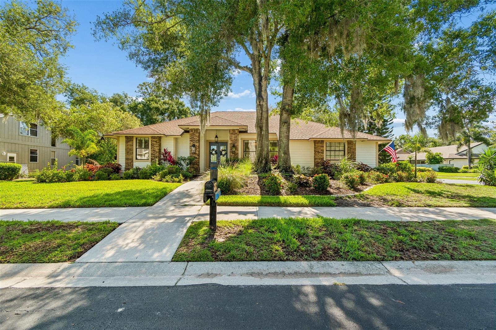 4627 Trail Dr, Sarasota, FL 34232