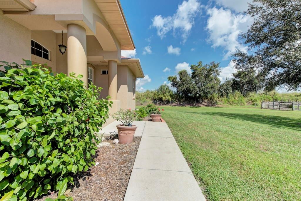 6930 69 St, Palmetto, FL 34221 photo