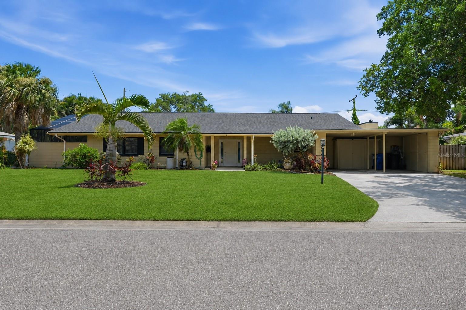 3944 49 Ave, Saint Petersburg, FL 33711