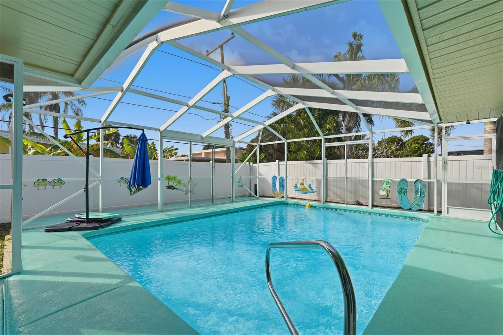 3944 49 Ave, Saint Petersburg, FL 33711 photo