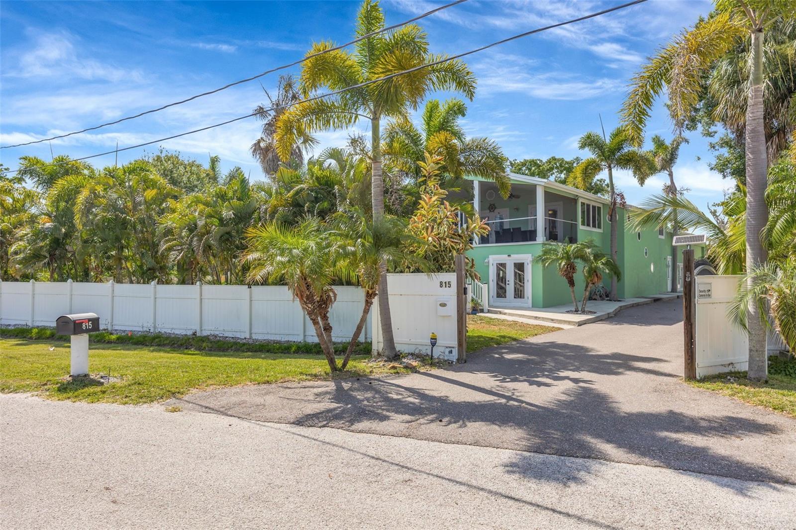 815 2 Ave, Ruskin, FL 33570 photo