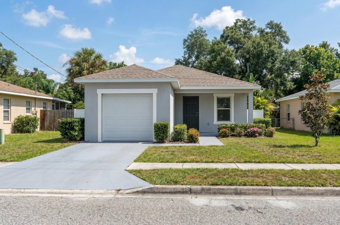 1704 15 St, Sanford, FL 32771