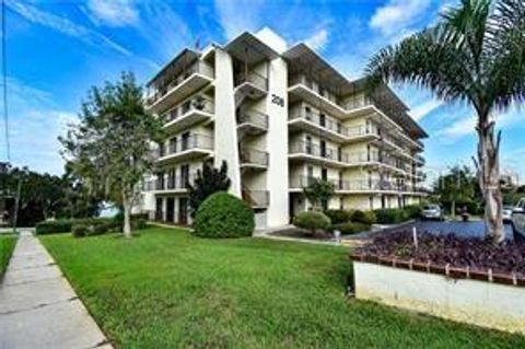 Condominium in WINTER HAVEN FL 208 LAKE HOWARD DRIVE #104.jpg