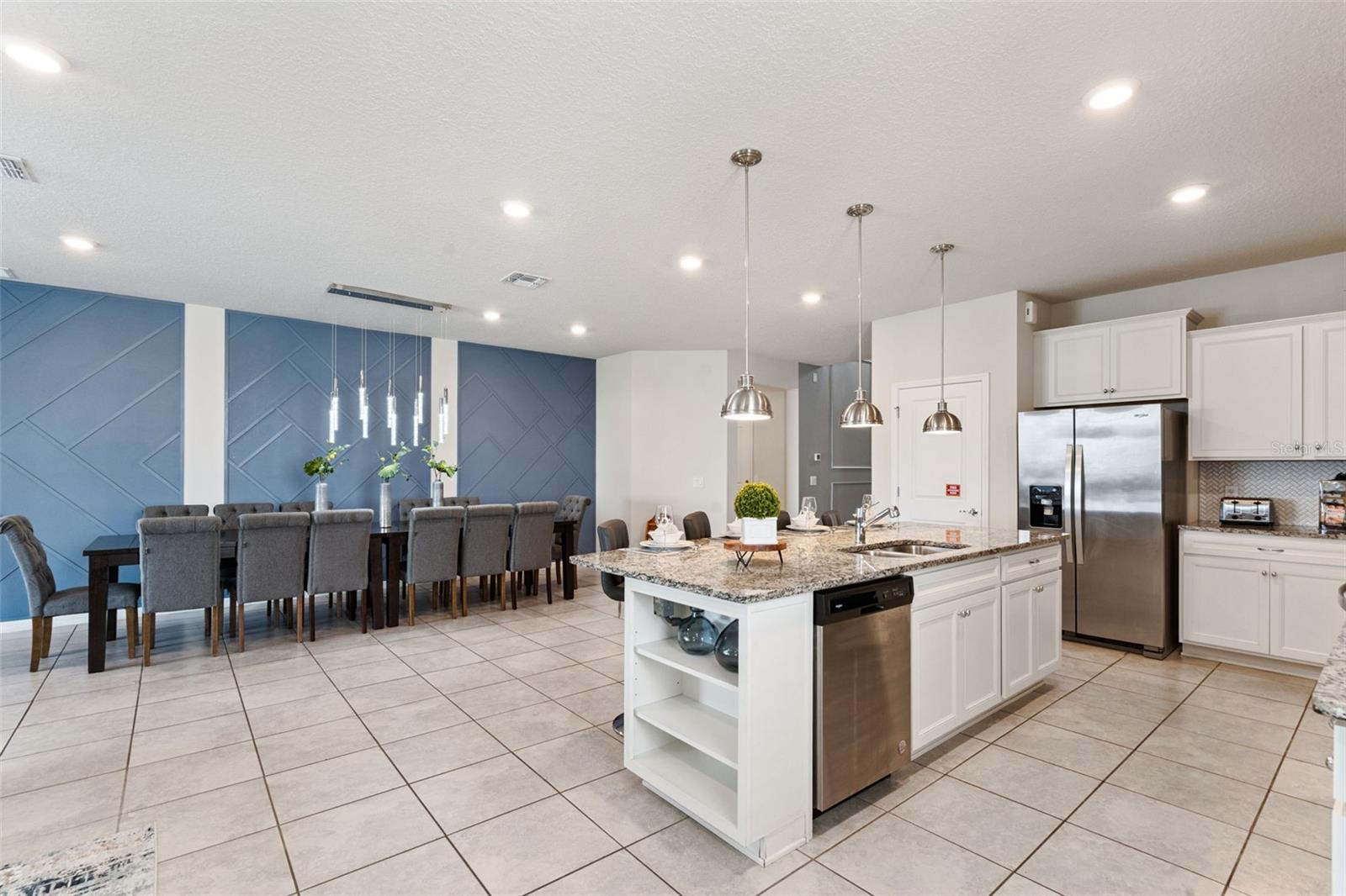 3707 Lana Ave, Davenport, FL 33897 photo