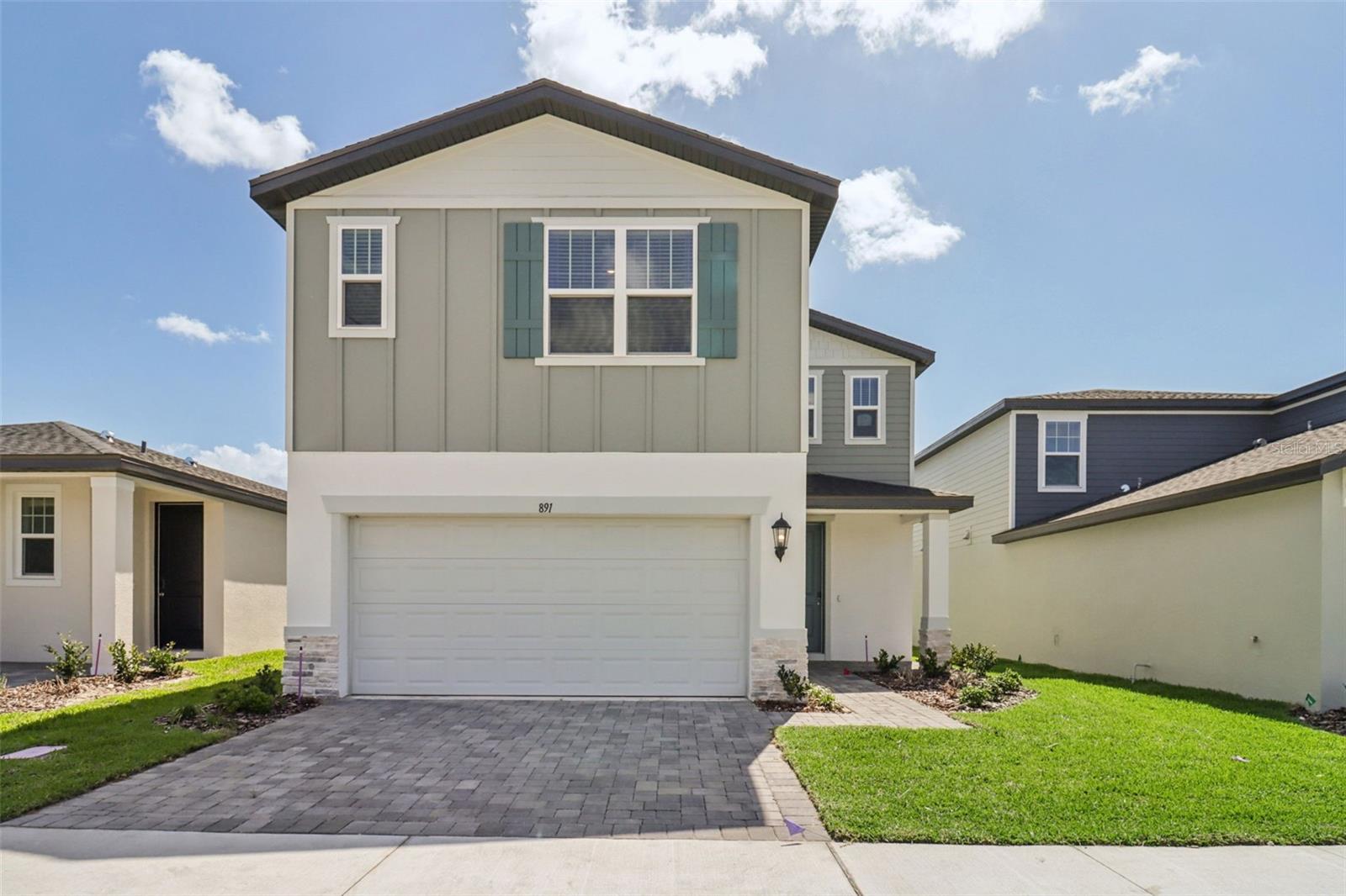 891 Sunshower Dr, Lady Lake, FL 32159