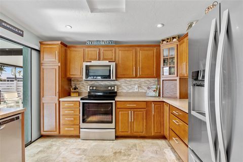 Manufactured Home in PUNTA GORDA FL 5464 RIVER BAY DRIVE 10.jpg