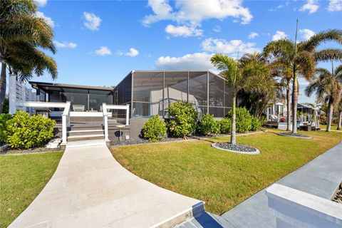 Manufactured Home in PUNTA GORDA FL 5464 RIVER BAY DRIVE 31.jpg