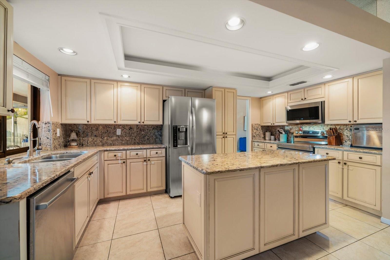 3408 Fairfield Trl, Clearwater, FL 33761 photo