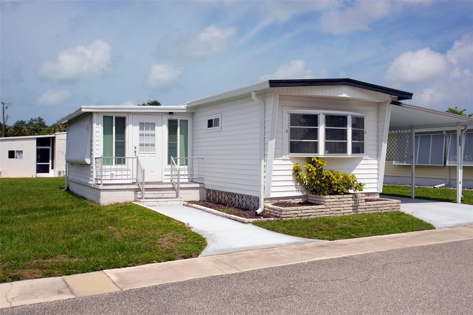 5690 Forsythia Rd, Venice, FL 34293