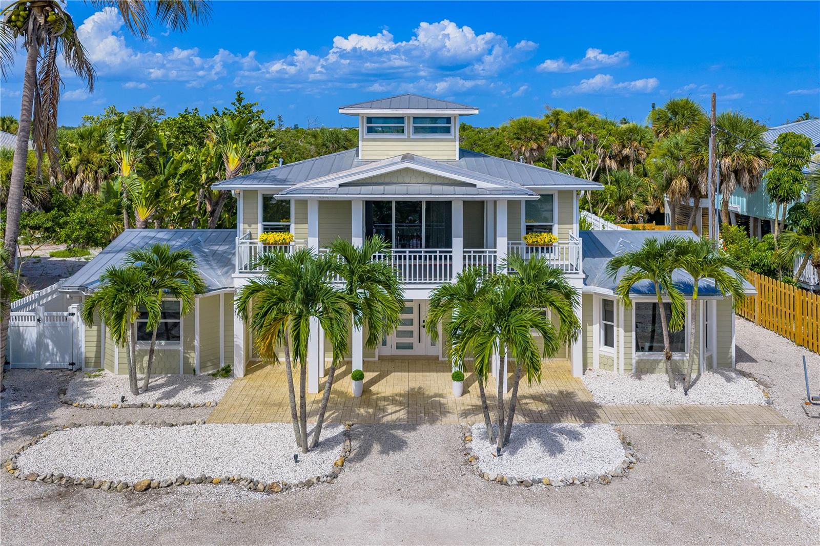 550 Gulf Blvd, Placida, FL 33946