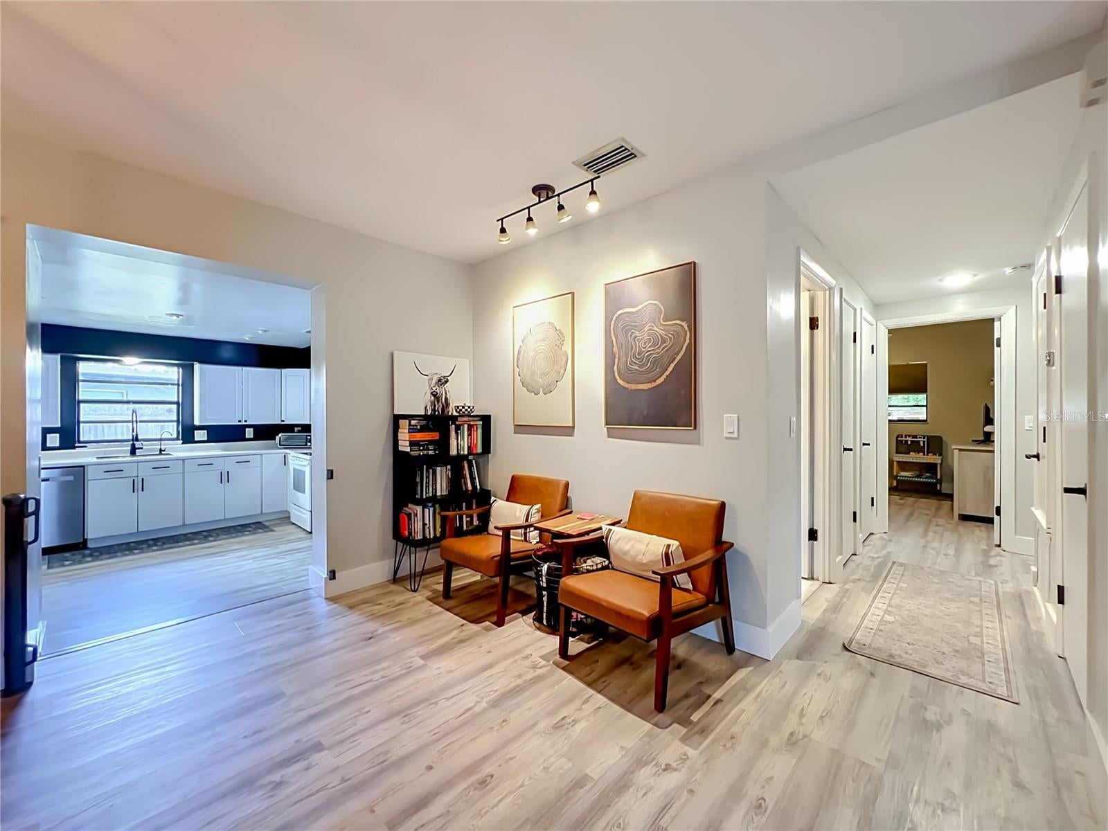 719 Cherokee Cir, Sanford, FL 32773 photo