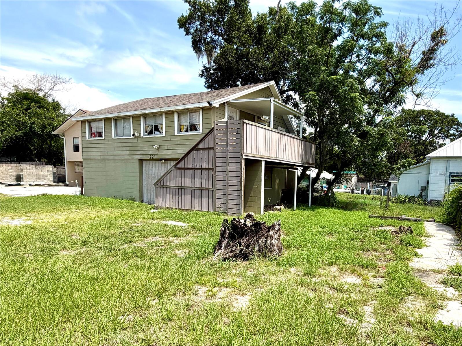 221 Avenue C, Winter Haven, FL 33881