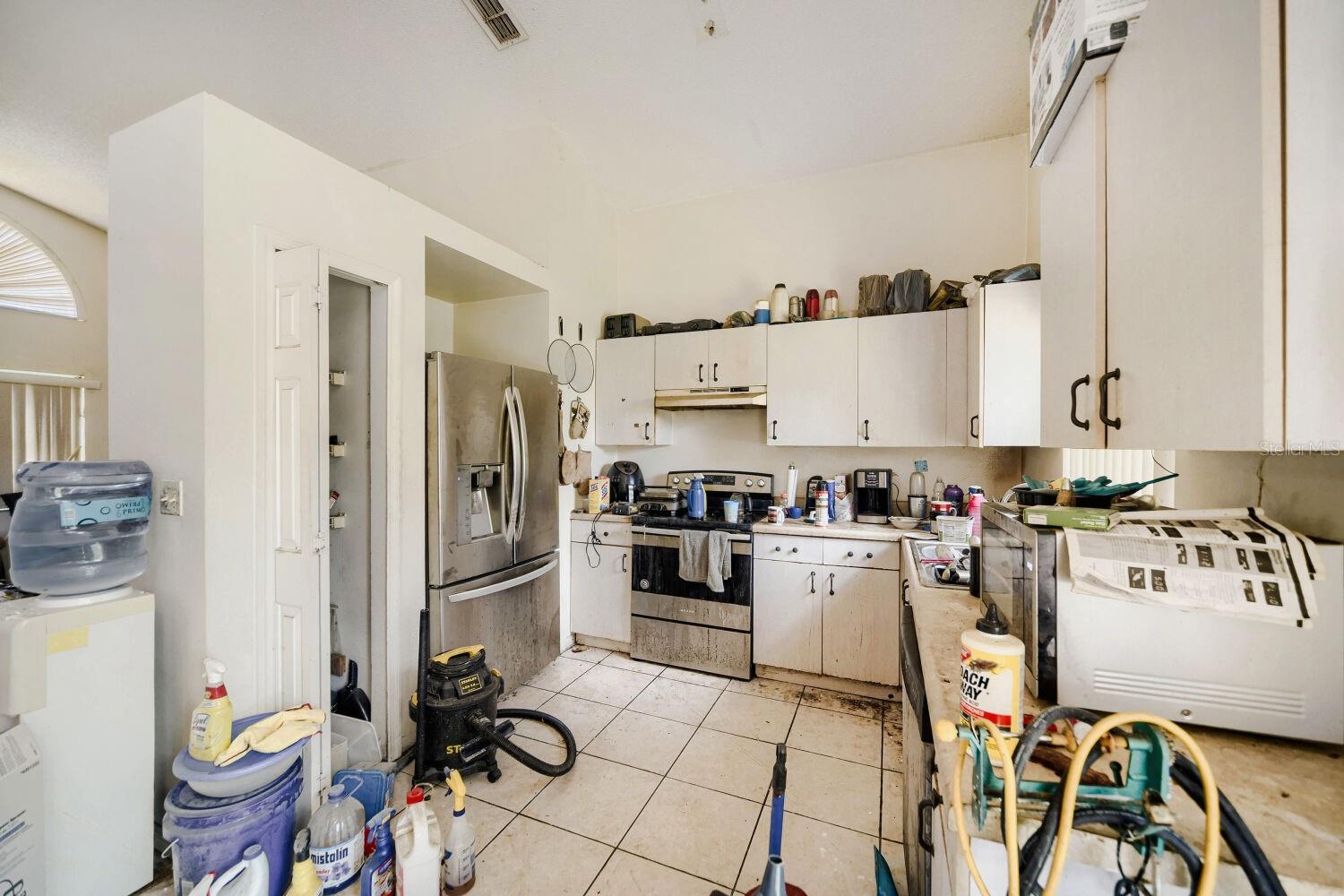 102 Carlisle Ct, Kissimmee, FL 34758 photo