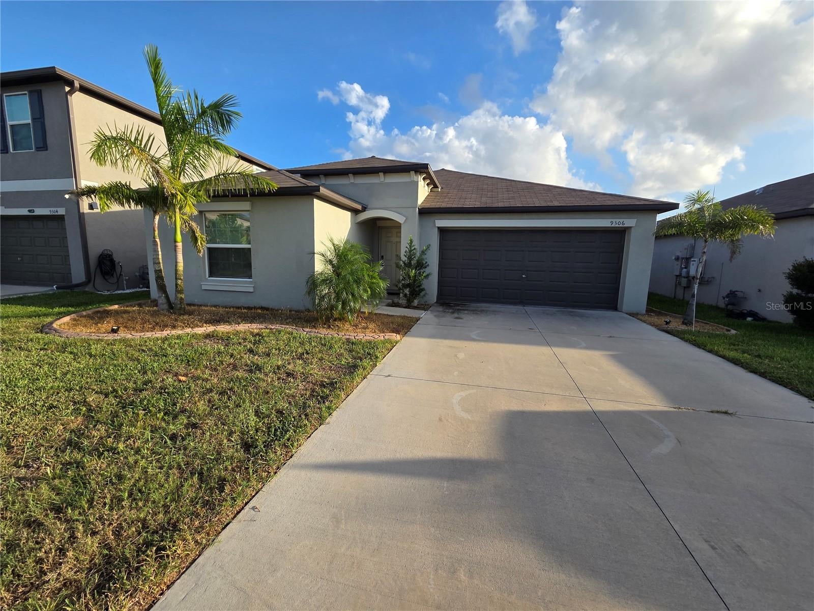 9306 Channing Hill Dr, Ruskin, FL 33573 photo
