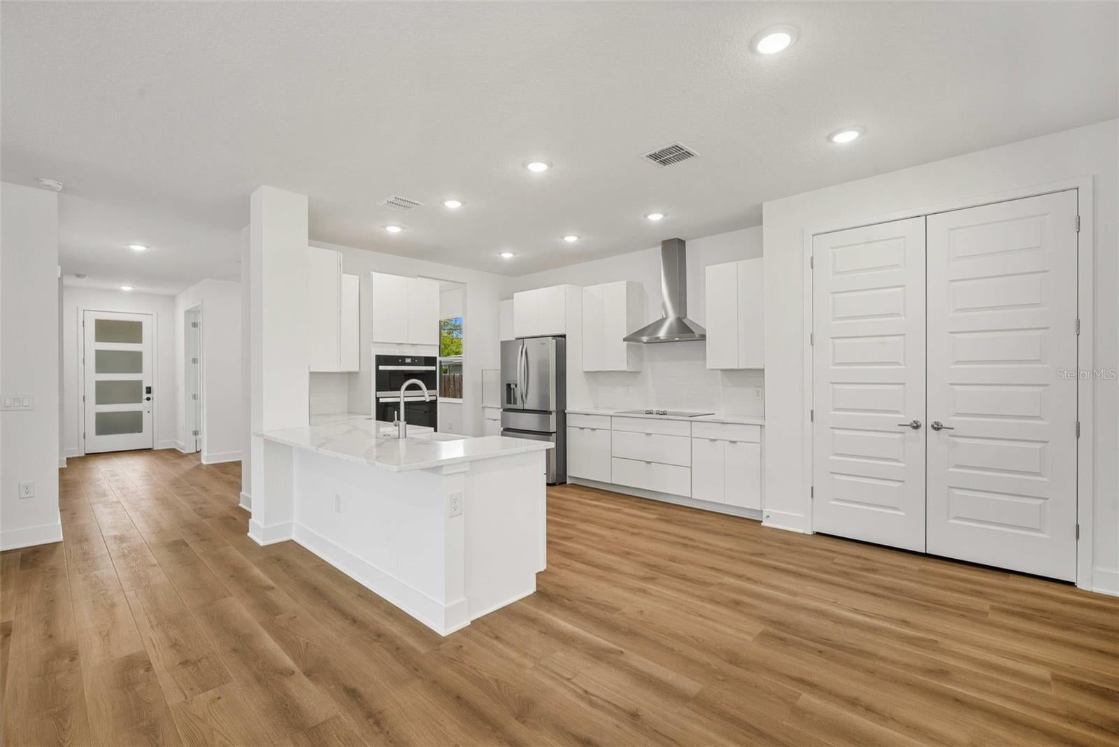 3108 W Ballast Point Blvd, Tampa, FL 33611 photo
