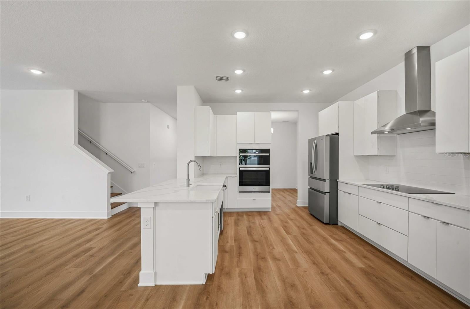 3108 W Ballast Point Blvd, Tampa, FL 33611 photo