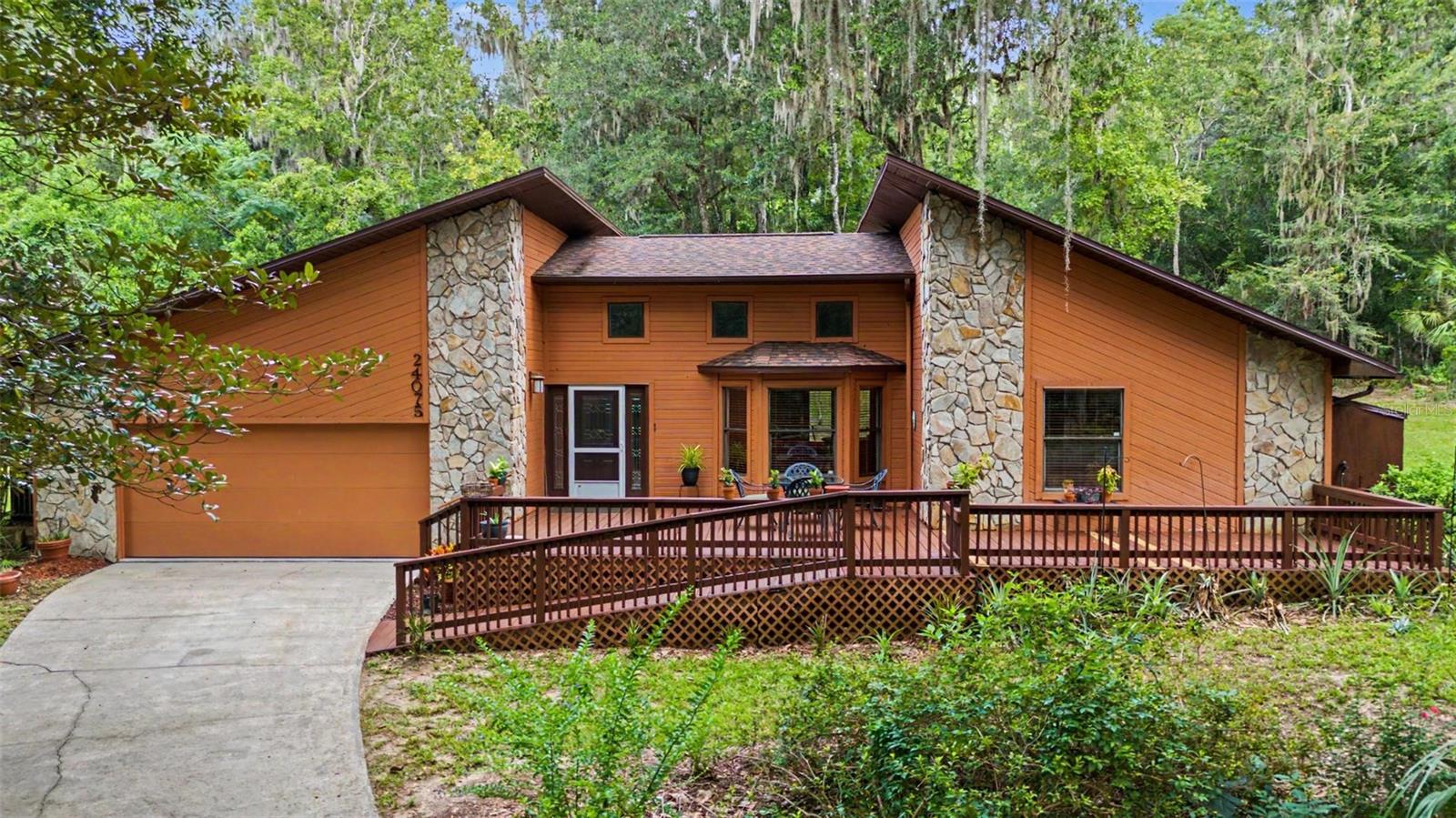24075 Winding Creek Dr, Brooksville, FL 34601
