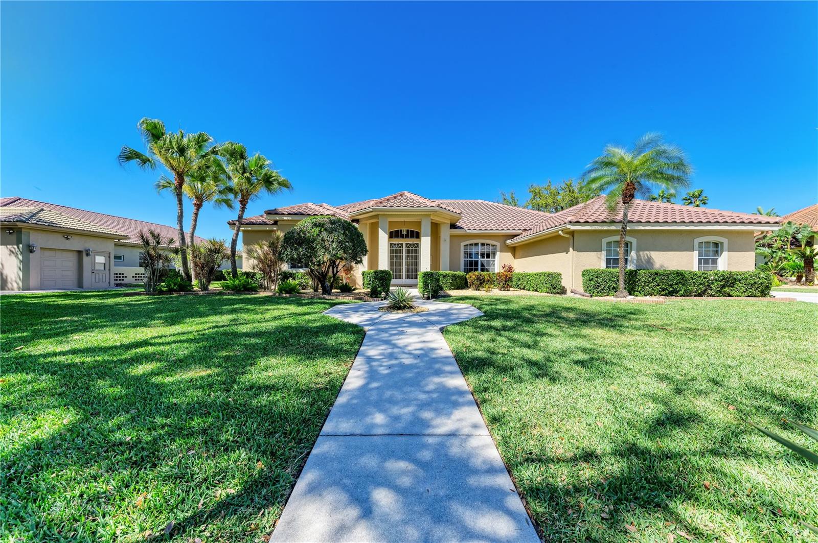 8315 Eagle Xing, Sarasota, FL 34241 photo