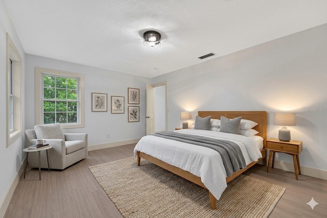 870 Narcissus Ave, Clearwater Beach, FL 33767 photo