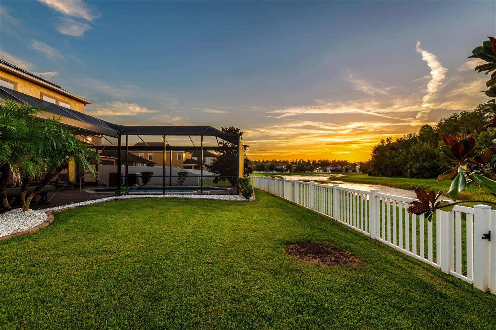 10704 Pegasus Valley Ct, Tampa, FL 33647 photo