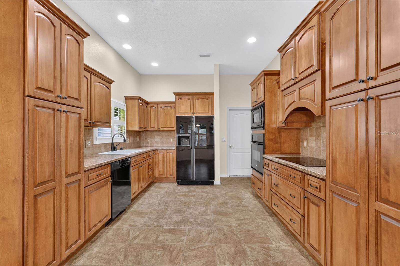 1557 Oak Forest Dr, The Villages, FL 32162 photo