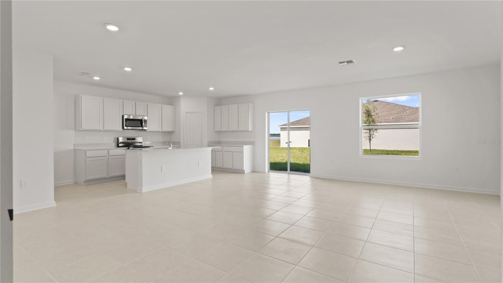 2469 Hallow Garden Rd, Eustis, FL 32726 photo