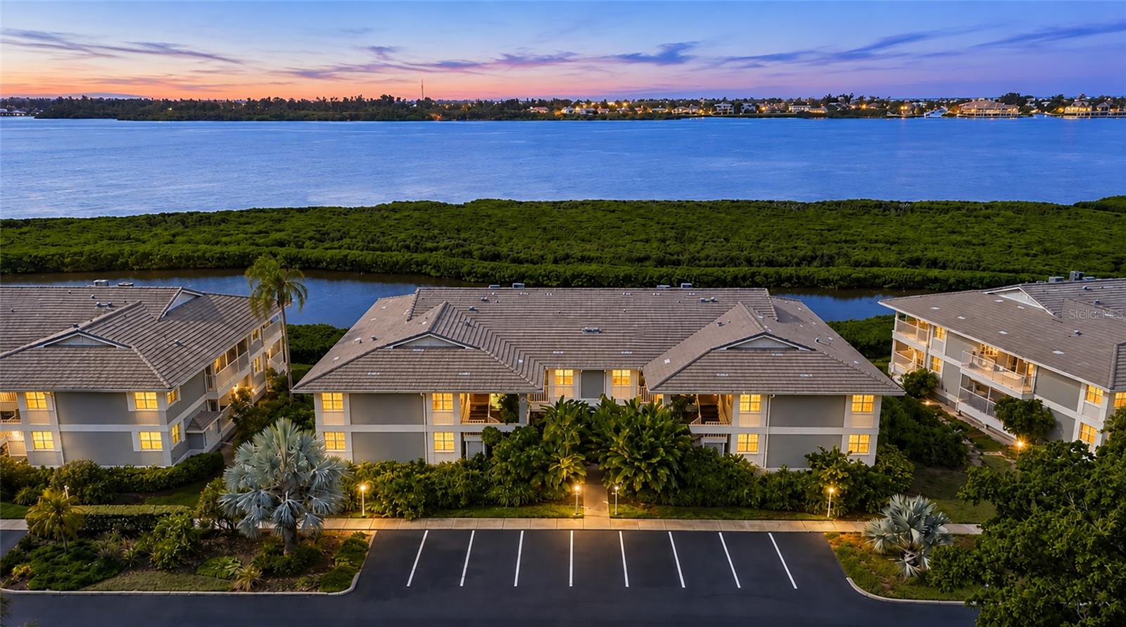 1249 Edgewater Cir #73, Bradenton, FL 34209 photo
