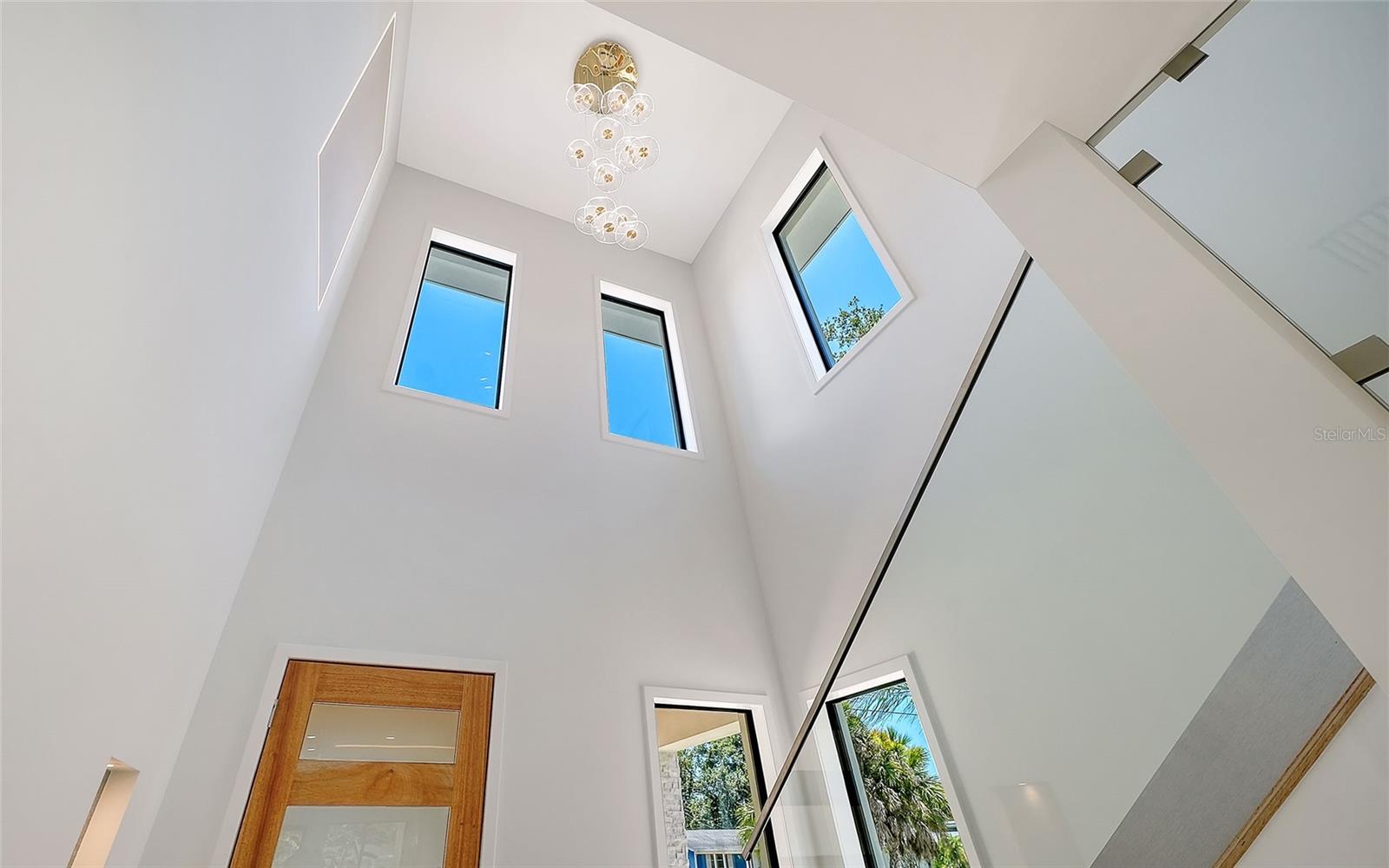 2483 Bay St, Sarasota, FL 34237 photo