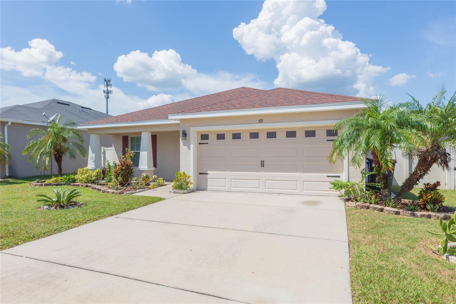 719 Vineyard Reserve Ct, Seffner, FL 33584 photo