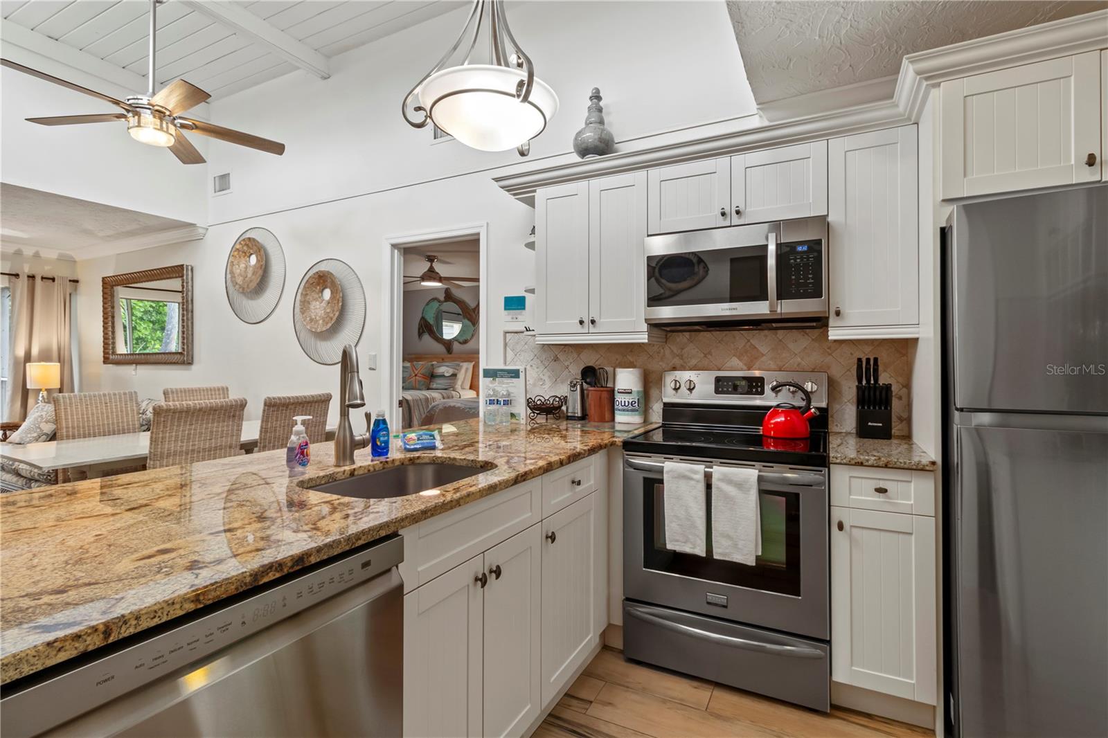 5310 Gulf Of Mexico Dr #16, Longboat Key, FL 34228 photo
