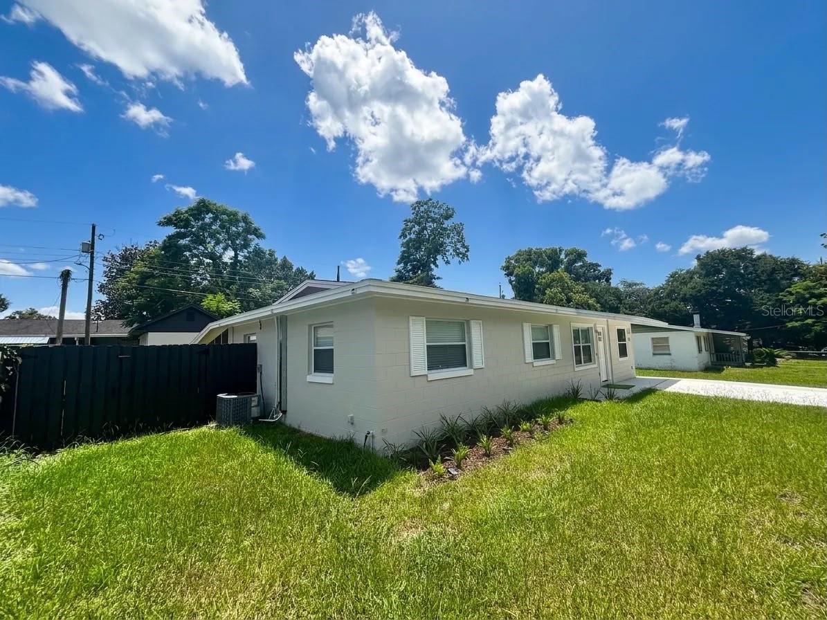 1532 E Votaw Rd, Apopka, FL 32703 photo