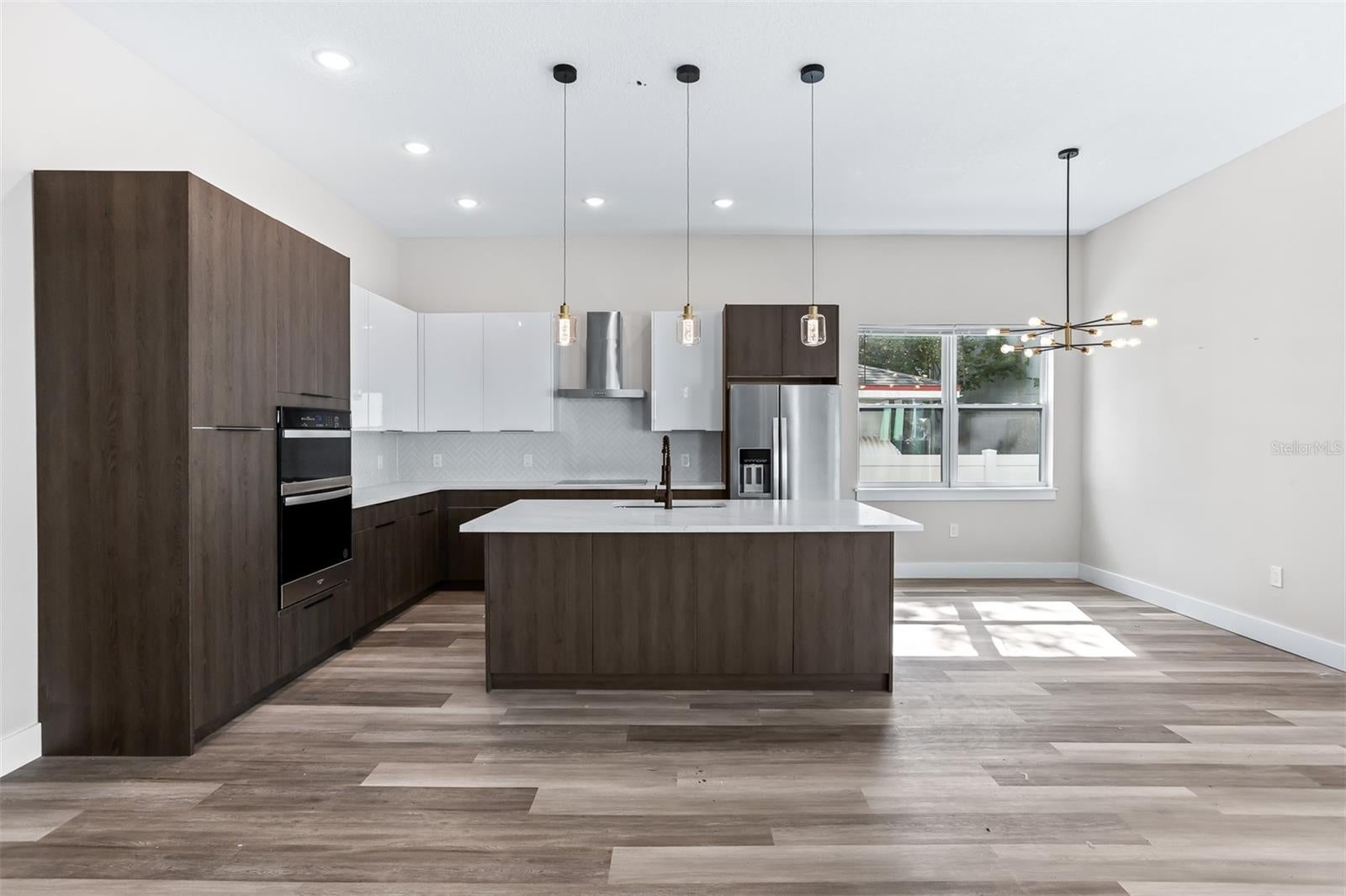 816 46 Ave, Saint Petersburg, FL 33703 photo