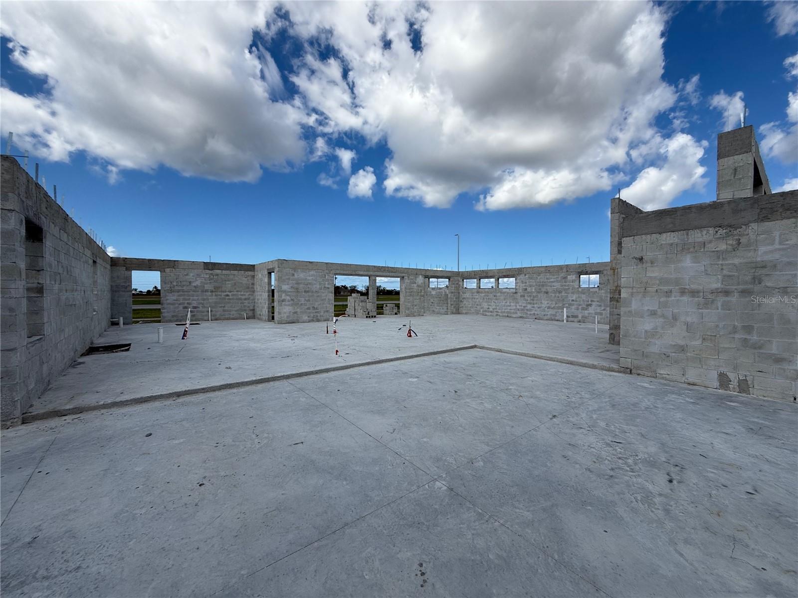 324 NW 31 Pl, Cape Coral, FL 33993 photo