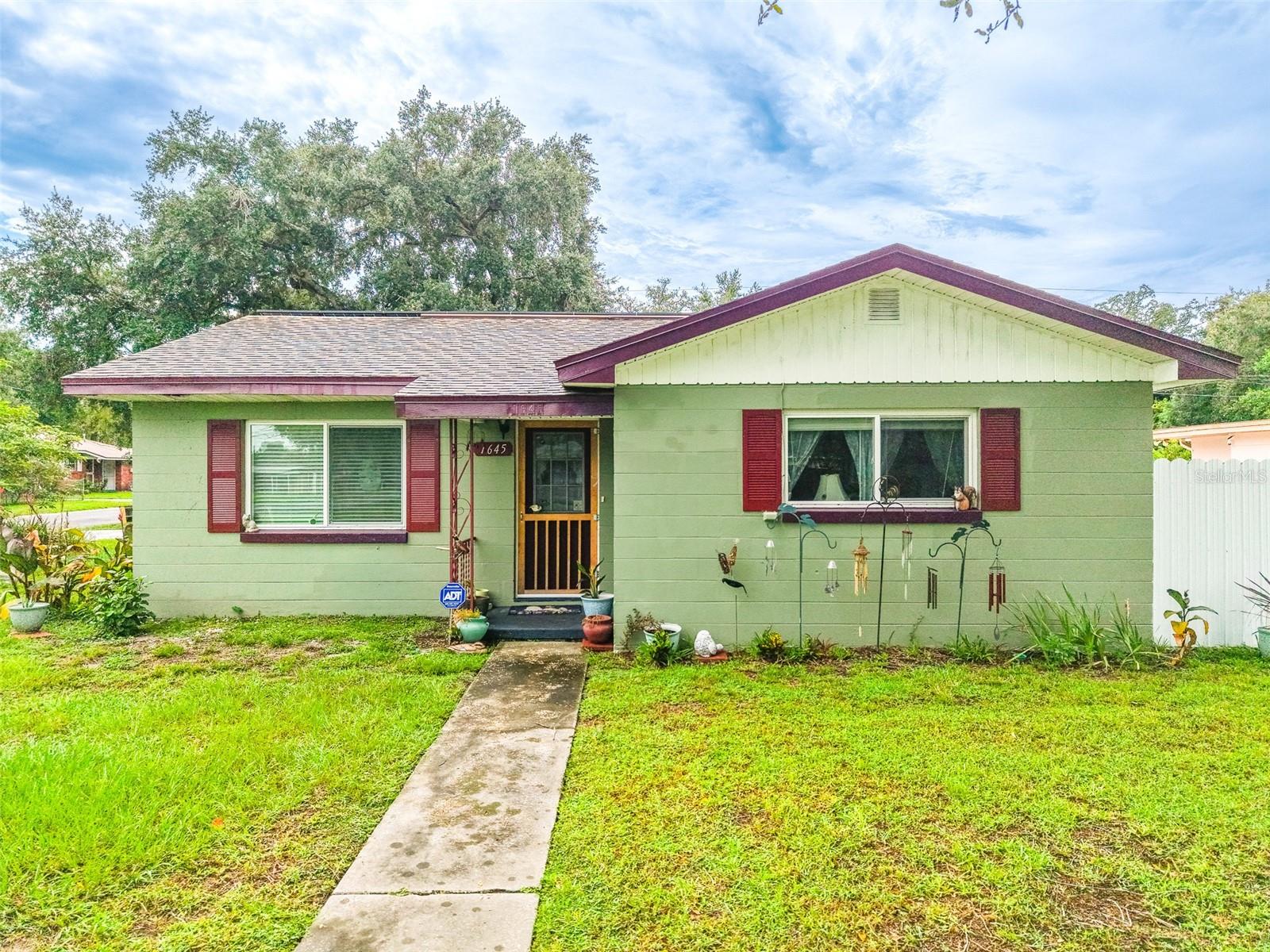 1645 Huntington St, Lakeland, FL 33801 photo