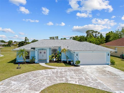 Single Family Residence in PUNTA GORDA FL 1140 CAPRICORN BOULEVARD.jpg