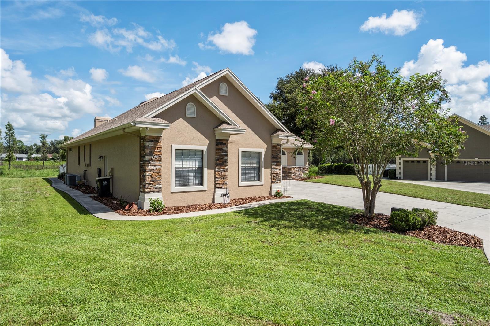 8041 Margate Way, Lakeland, FL 33809 photo
