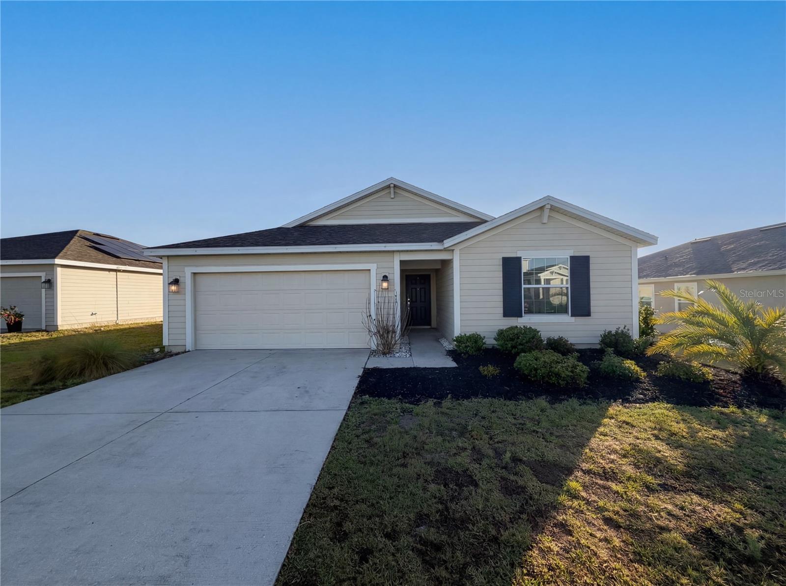 5108 Tanzanite Dr, Mount Dora, FL 32757