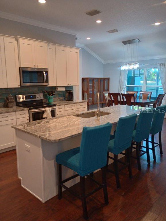 427 Carolina Ave, Lady Lake, FL 32159 photo