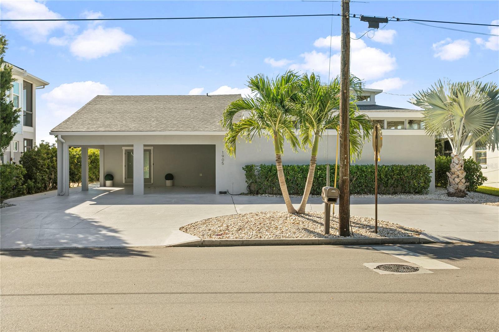 1905 4 St, Palmetto, FL 34221